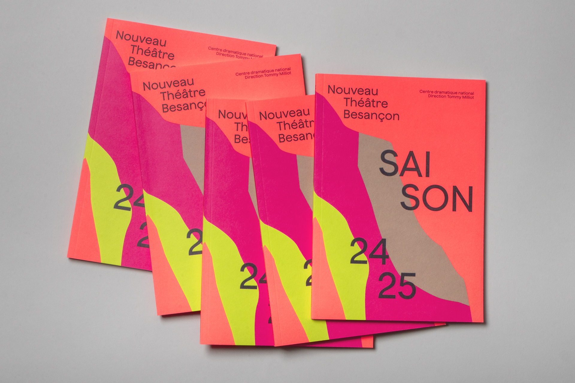 NTB_Nouveau_Theatre_Besancon_Affiches_programme_identite_Studio_Plastac_44